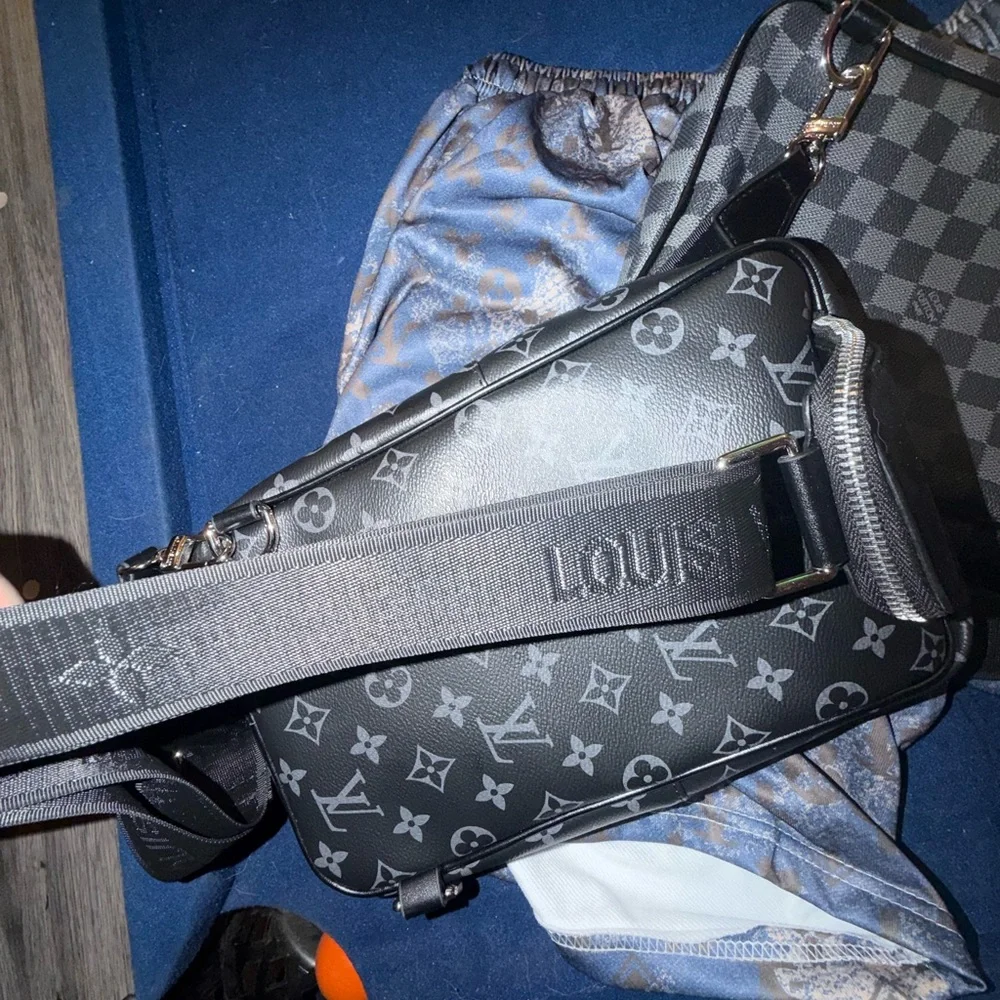 Louis Vuitton video put